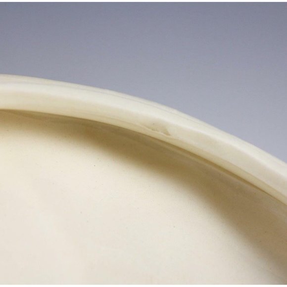 Vintage Handmade Ceramic Powder/Jewelry Box Raised Flower & Butterfly Design - Picture 8 of 8